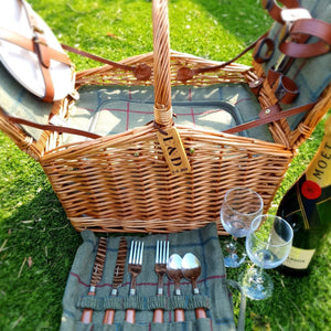 
                  
                    Personalised Picnic Baskets & Hampers |  Keep Things Personal
                  
                