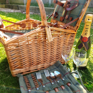 
                  
                    Picnic Essentials | Keep Things Personal
                  
                