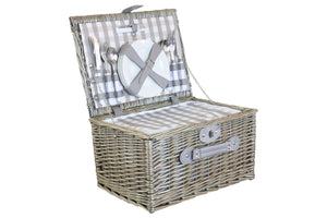 
                  
                    Wicker Picnic Basket for 4 - Keep Things Personal
                  
                